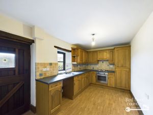 Kitchen/Breakfast Room- click for photo gallery